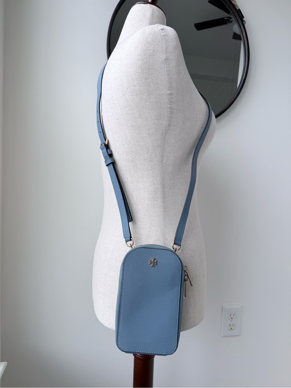 Tory Burch Dusty Blue Leather Crossbody Phone Bag - Picture 2 of 5